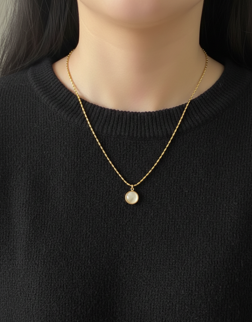 Elegant Gem Halo Necklace