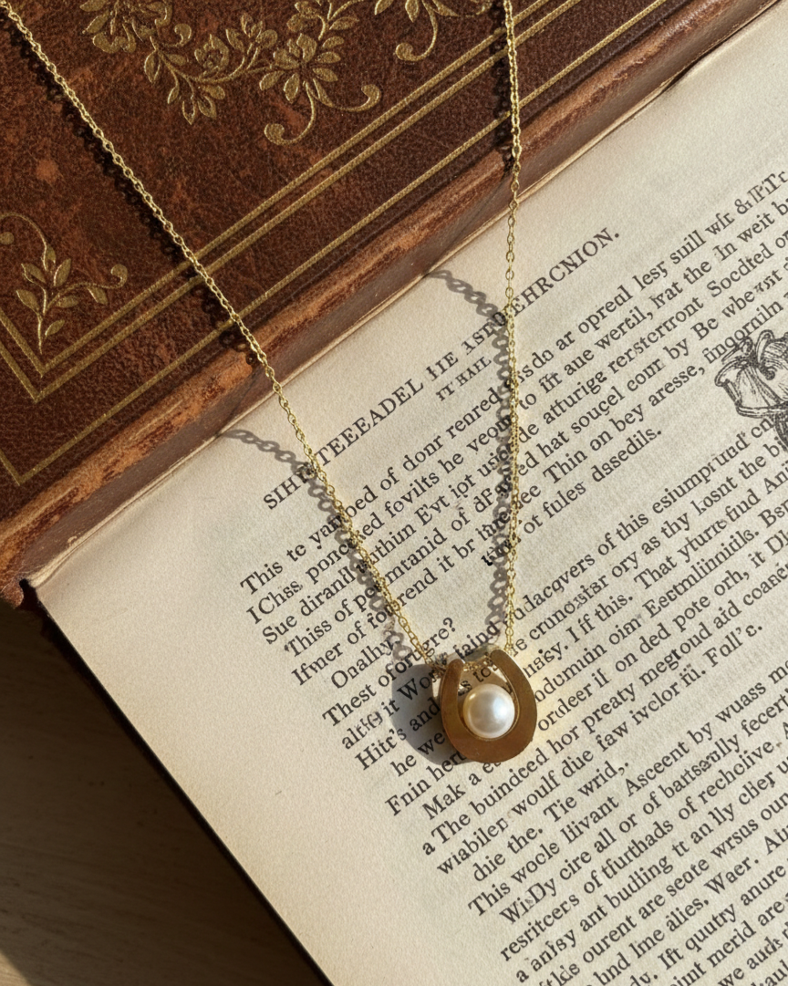 Aura Pearl Necklace
