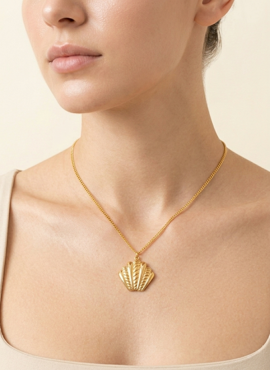 Sea Breeze Shell Necklace