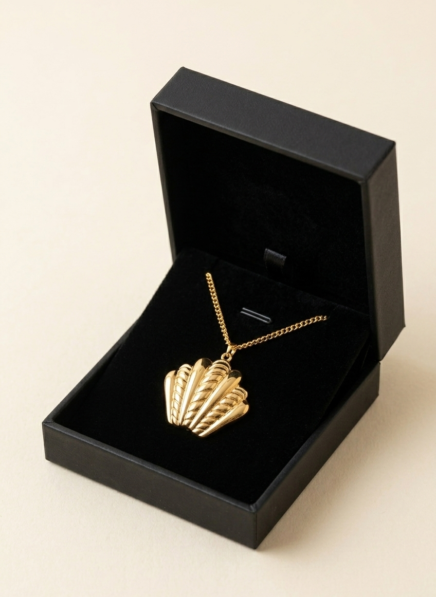 Sea Breeze Shell Necklace