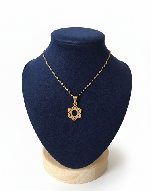 Floral Star Gold Necklace