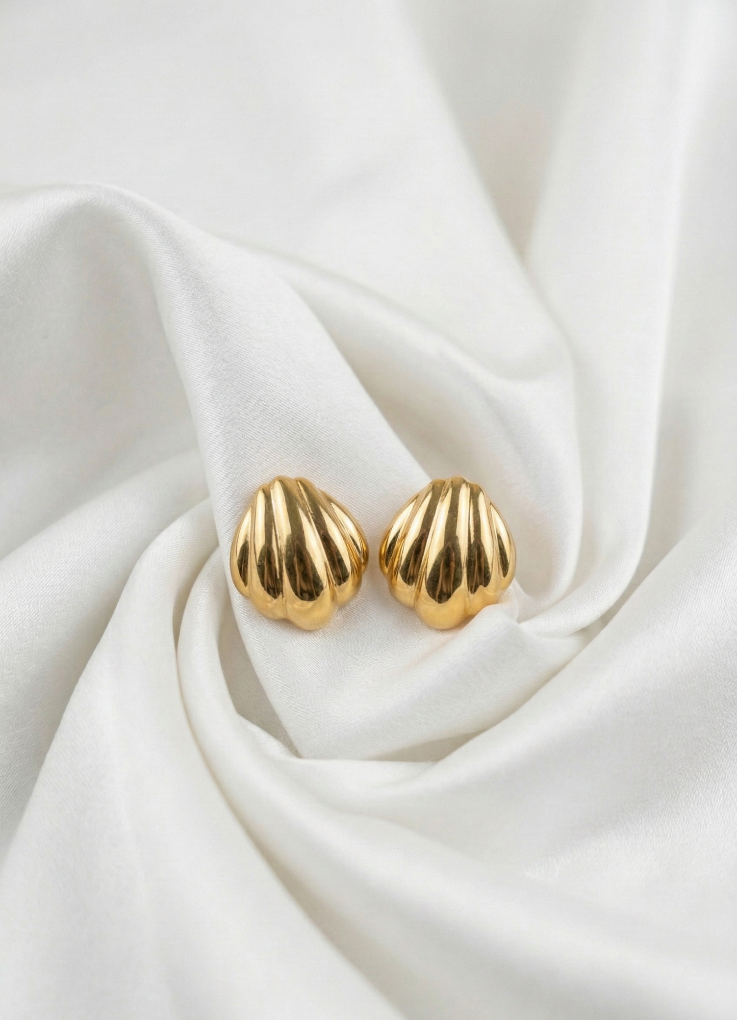 Mini Shell Hoop Earrings