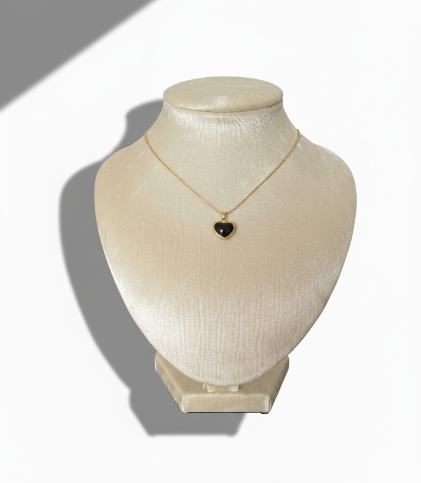 Black Heart Pendant Necklace